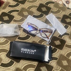 RMEROM Blue Light Blocking Glasses – Tortoise Cat-Eye